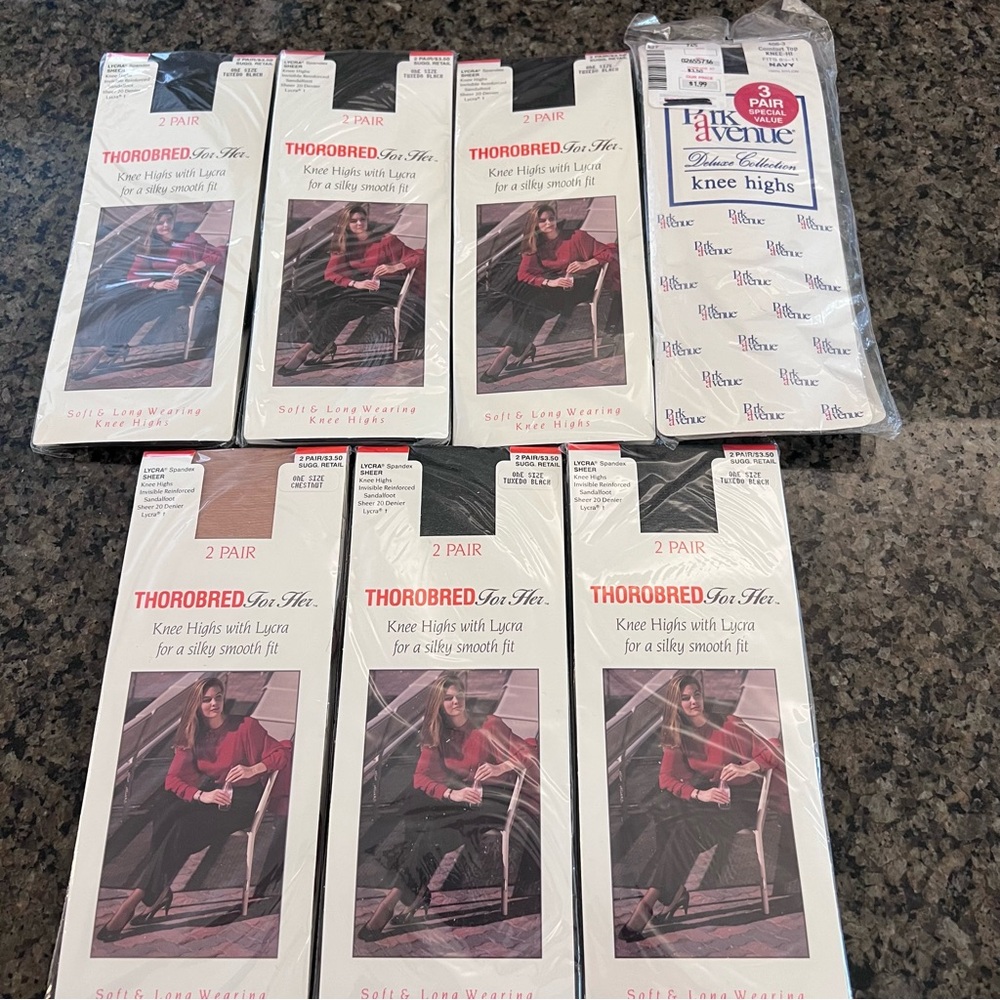 NEW - 15 Pairs Thorobred/Park Avenue Knee Highs Tuxedo Black, Chestnut, Navy